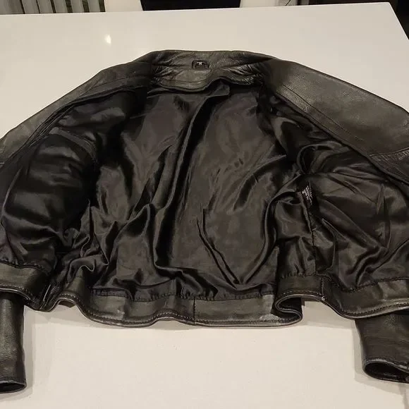 Gorgeous black leather motorcycle jacket size M with braided detail! - Picture 6 of 10